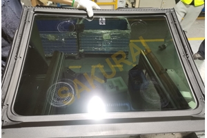 汽车前后风挡玻璃包边PU勾芡式粘结工艺